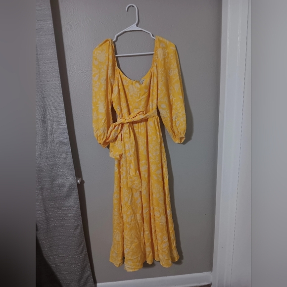 Yellow Long Sleeve Floral Dress - Picture 1 of 6